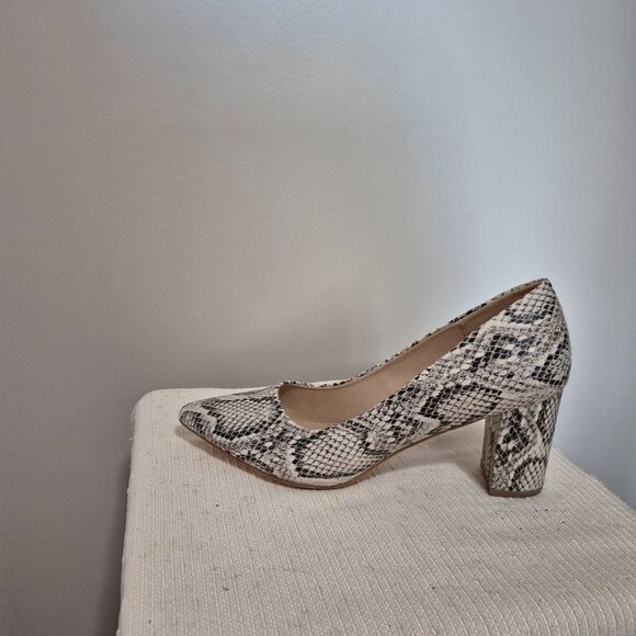 Faux Leather Snakeskin Pumps - Picture 2 of 12